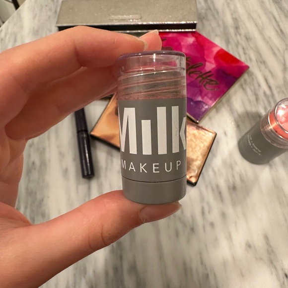 Everyday Makeup Lot - Picture 14 of 16